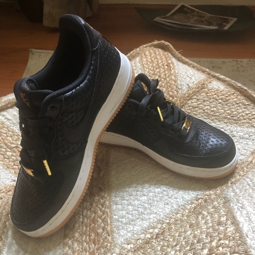 Nike Air Force 1